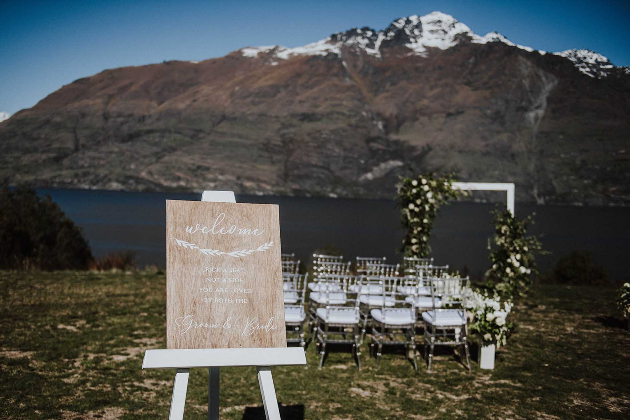 Destination winter mountain wedding package in Queenstown New Zealand with Simply Perfect Weddings